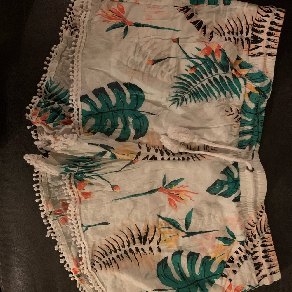Tropical 🐠 🌴 shorts